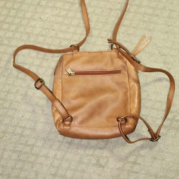 The Sak Loyola Embossed Leather Convertible Mini Backpack Crossbody Bag Purse - Picture 4 of 11